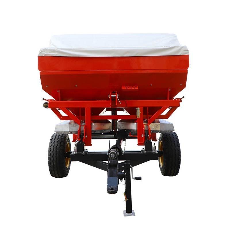 Traction Fertilizer Spreader